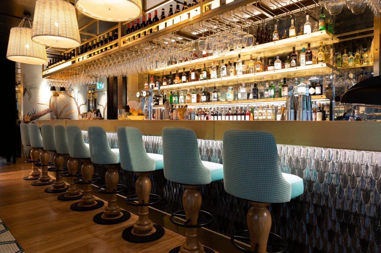Hotel Me London By Melia - Covent Garden Esterno foto The bar at the restaurant