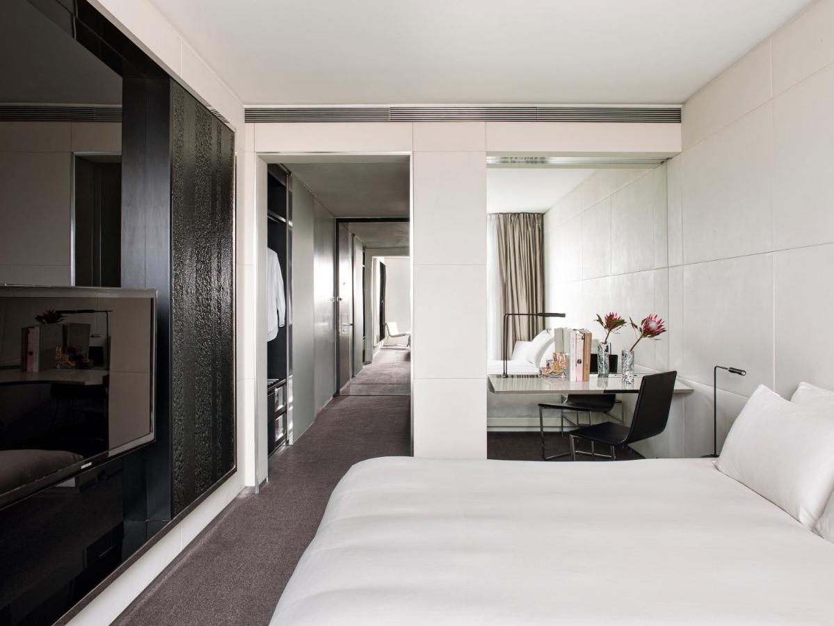 Hotel Me London By Melia - Covent Garden Esterno foto A room at the hotel