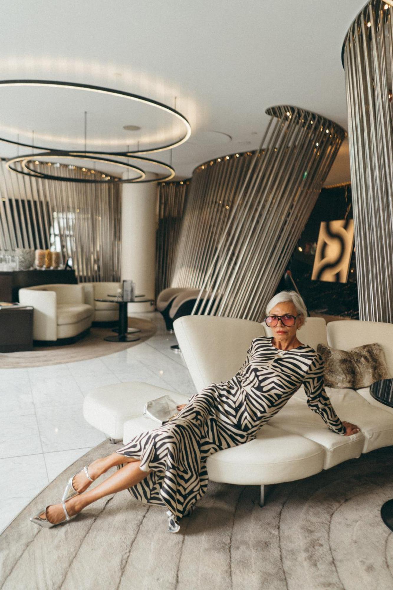 Hotel Me London By Melia - Covent Garden Esterno foto Iris Apfel