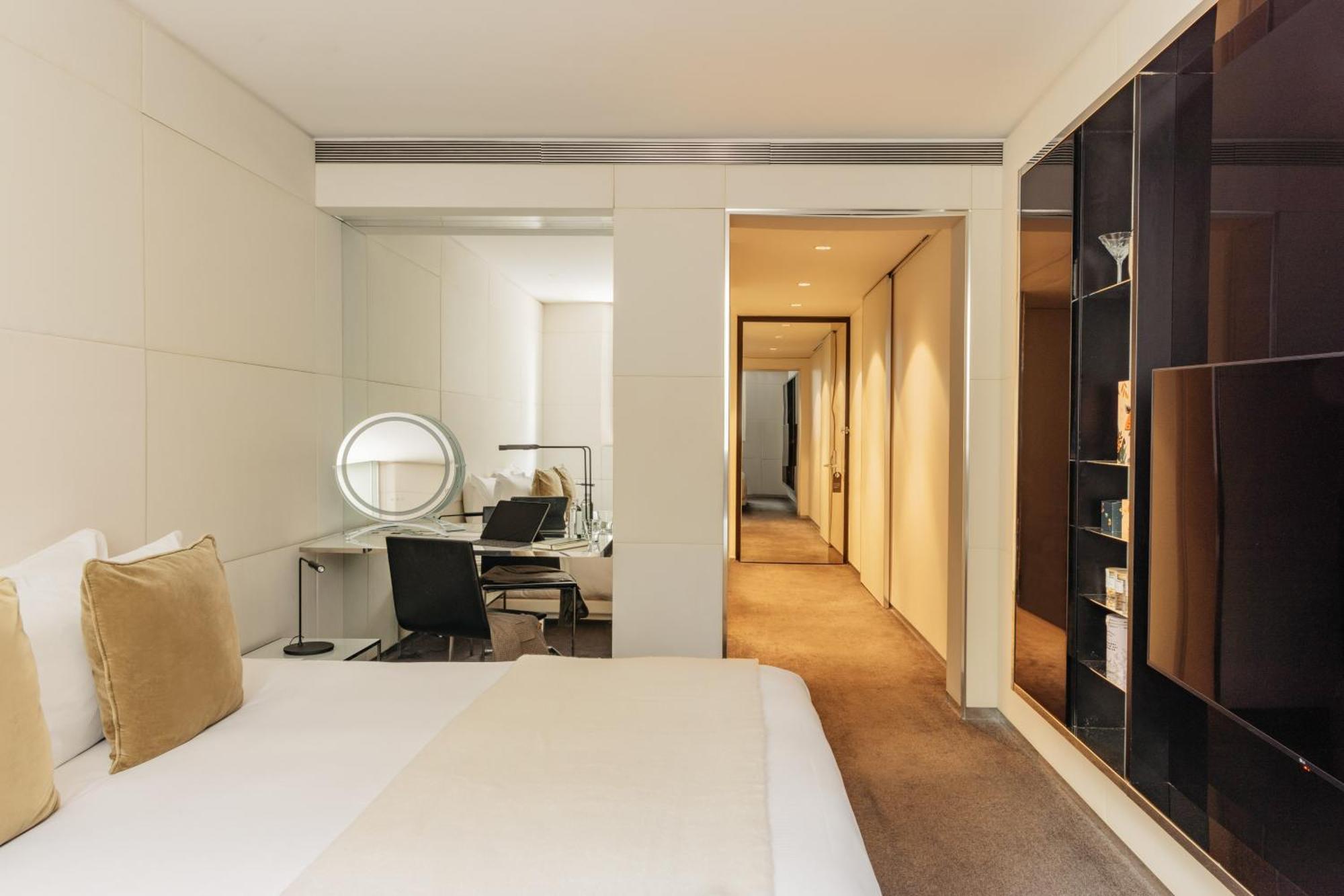 Hotel Me London By Melia - Covent Garden Esterno foto A room at the hotel